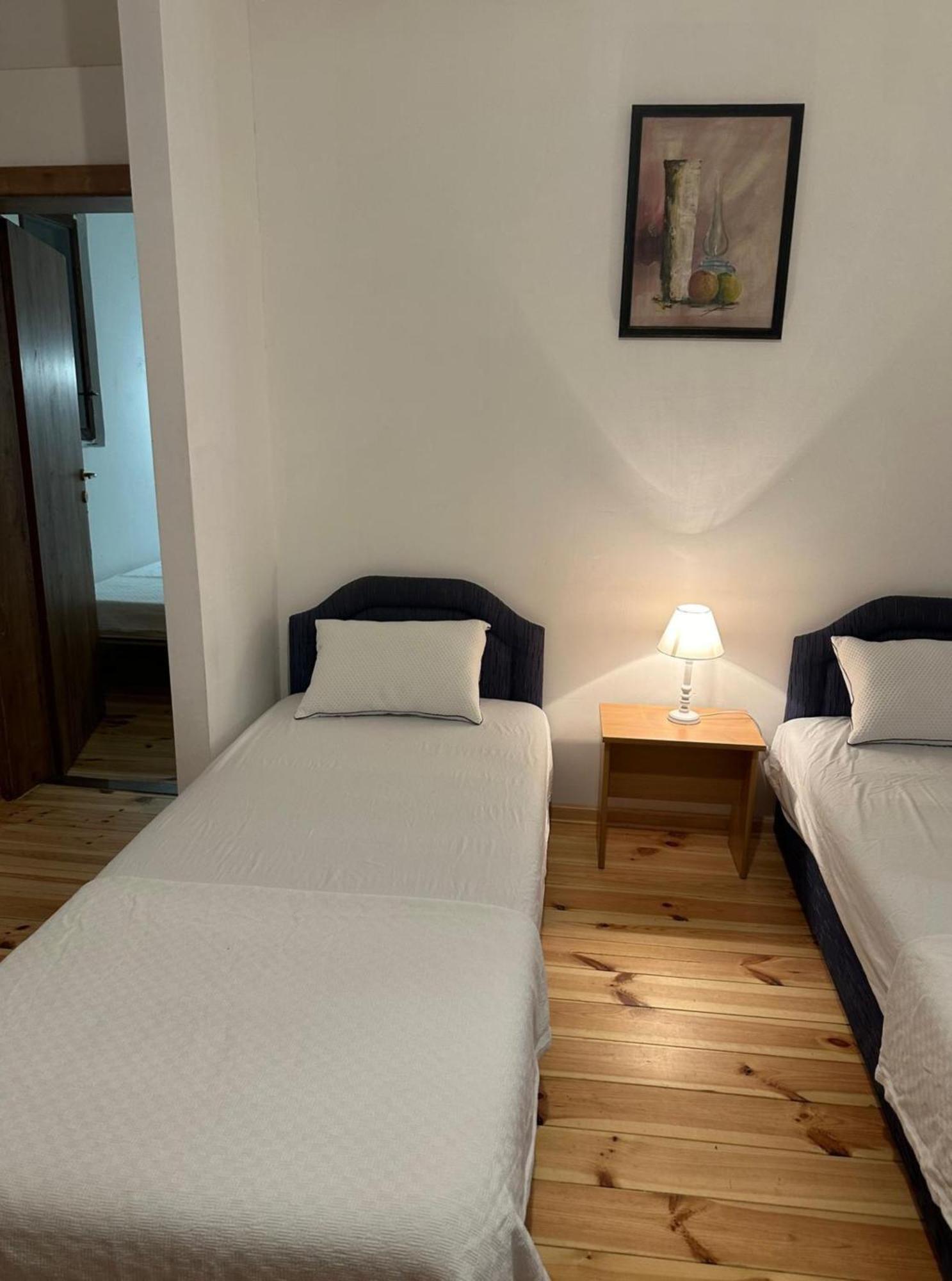 Themis Apart Hotel Kotor Exteriör bild